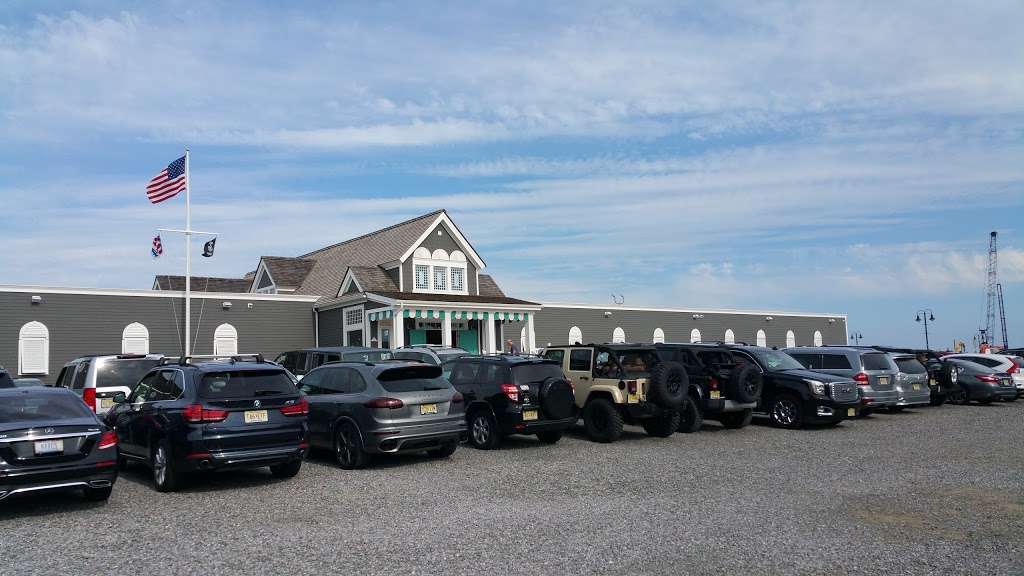 Chapel Beach Club | 1023 E Ocean Ave, Sea Bright, NJ 07760, USA | Phone: (732) 842-1176