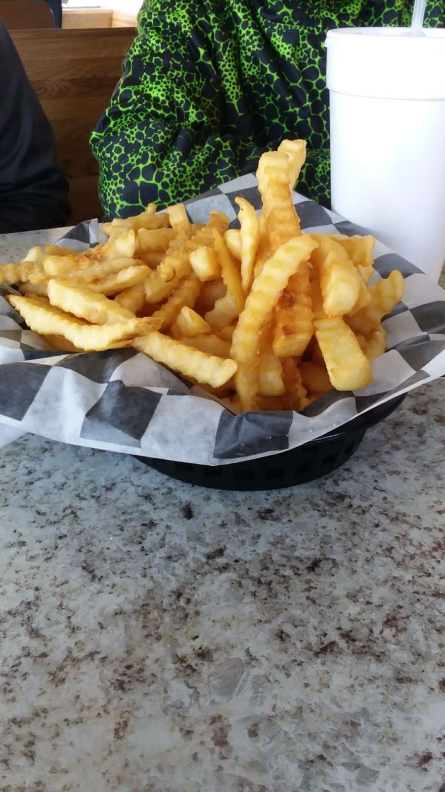 Jim & Nenas Pizzeria | 4720 Carlisle Rd, Dover, PA 17315, USA | Phone: (717) 292-2713