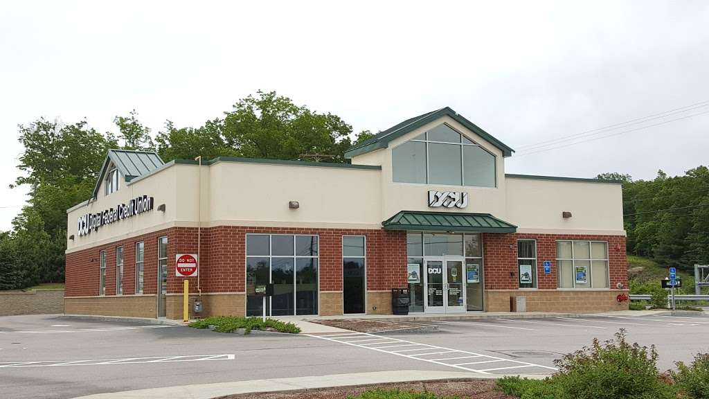 Digital Federal Credit Union | 19 Premium Outlets Blvd, Merrimack, NH 03054, USA | Phone: (800) 328-8797