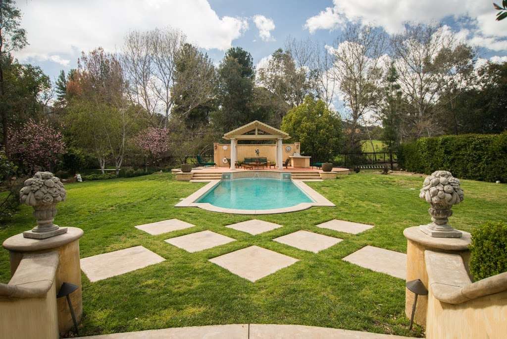 Monte Nido Vista | 28855 Lake Vista Dr, Agoura Hills, CA 91301 | Phone: (818) 351-7452