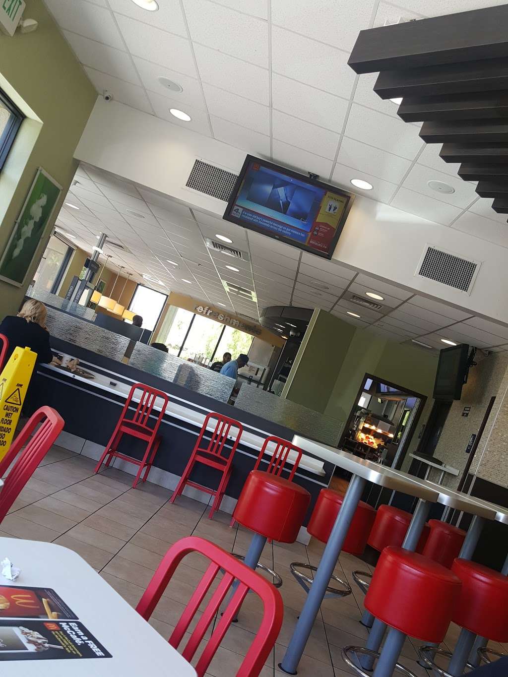 McDonalds | 27776 McBean Pkwy, Valencia, CA 91354 | Phone: (661) 297-8296