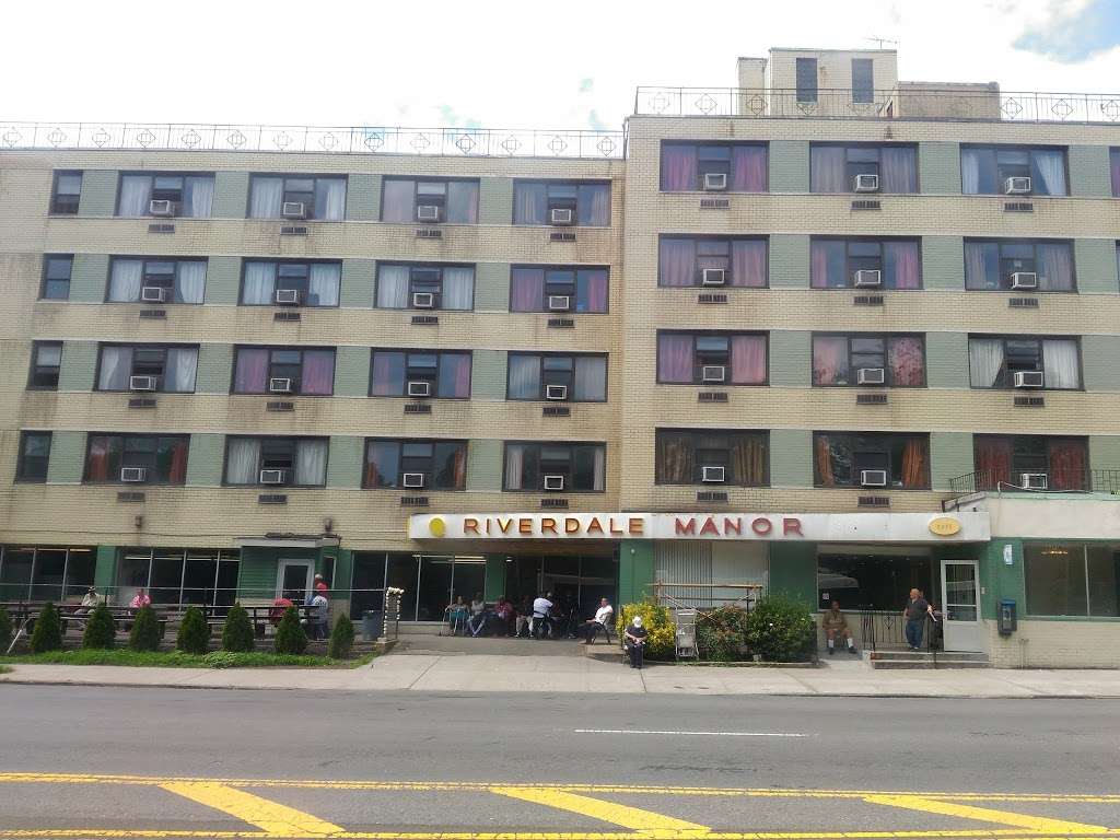 riverdale home for adults | 6355 Broadway, Bronx, NY 10471, USA | Phone: (718) 549-3300