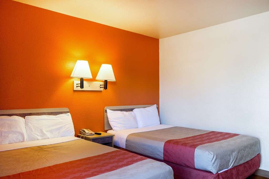 Motel 6 Mojave | 16958 CA-58, Mojave, CA 93501 | Phone: (661) 219-0784