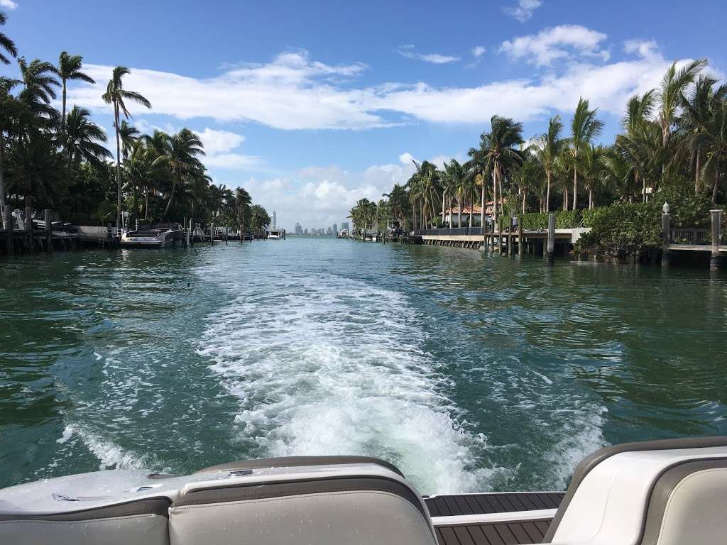 Boat Rent South | 1635 N Bayshore Dr #1215, Miami, FL 33132, USA | Phone: (786) 414-0926