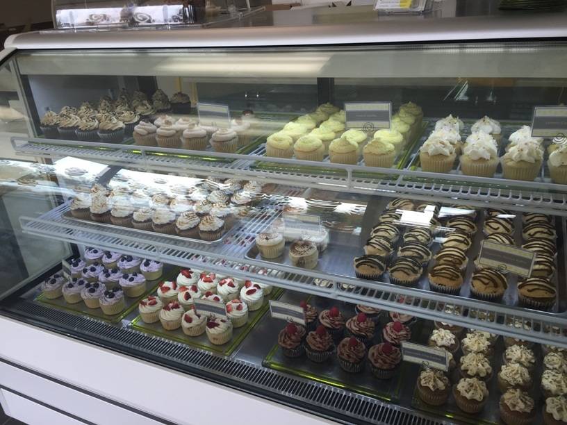 cupCAKES a la Yola | 10450 Friars Rd S, San Diego, CA 92120, USA | Phone: (619) 708-5088