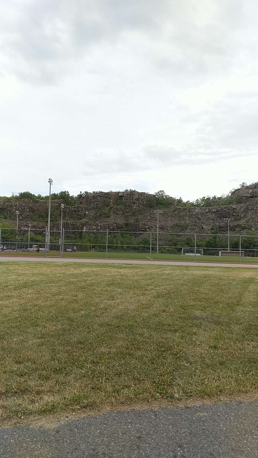 Laurel Hill Park WATERFRONT promenade | Secaucus, NJ 07094, USA