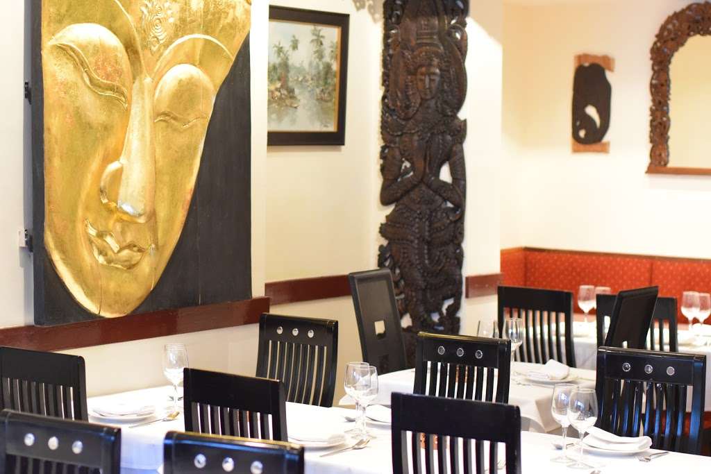 Thai Crystal Restaurant Ewell | 207 Kingston Rd, Epsom KT19 0AB, UK | Phone: 020 8393 1234