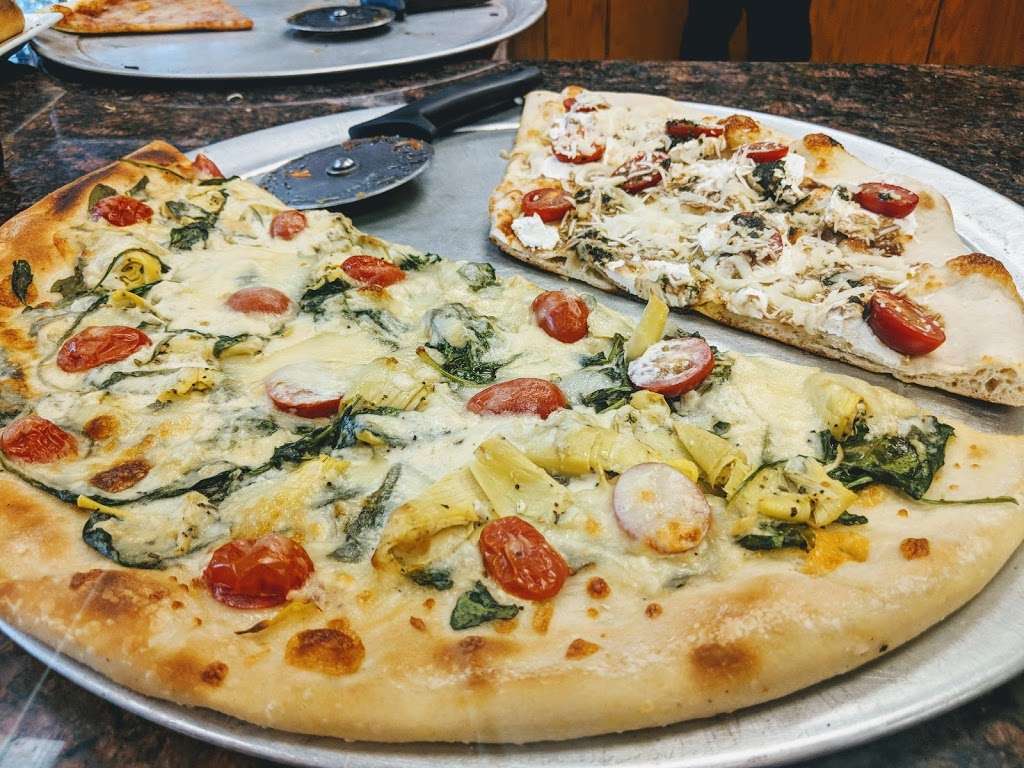 DeCaros Pizzeria and Italian Eatery | 2518 Hooper Ave, Brick, NJ 08723, USA | Phone: (732) 262-7746