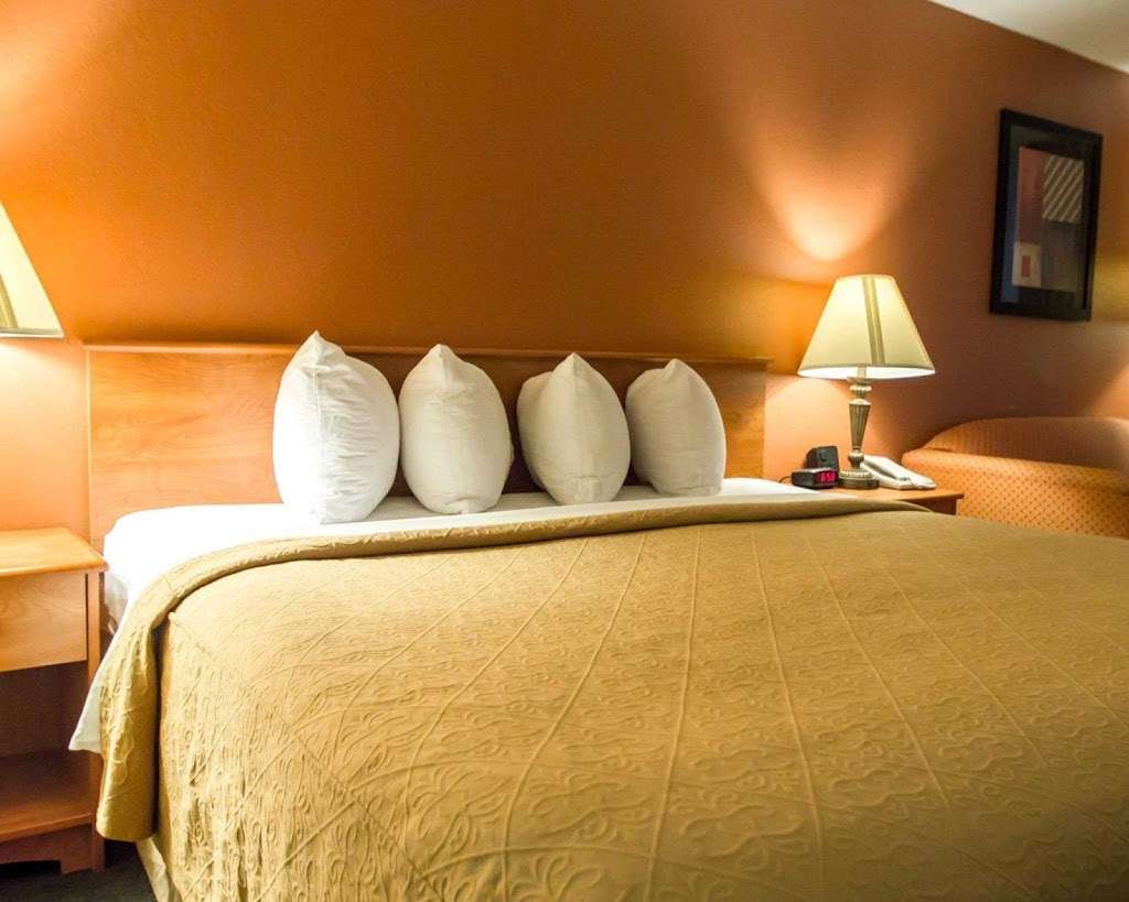 Quality Inn Kennedy Space Center | 3655 Cheney Hwy, Titusville, FL 32780, USA | Phone: (321) 269-7110