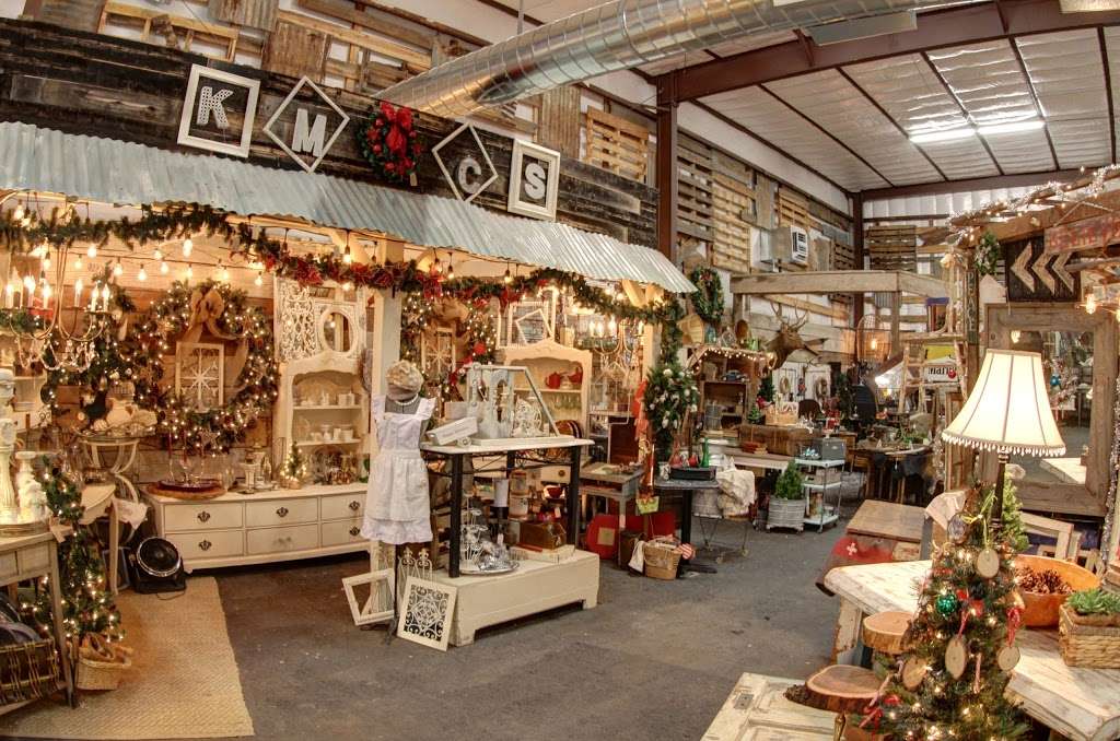 Highland Yard Vintage | 1509 N Arizona Ave, Chandler, AZ 85225, USA | Phone: (480) 622-0842