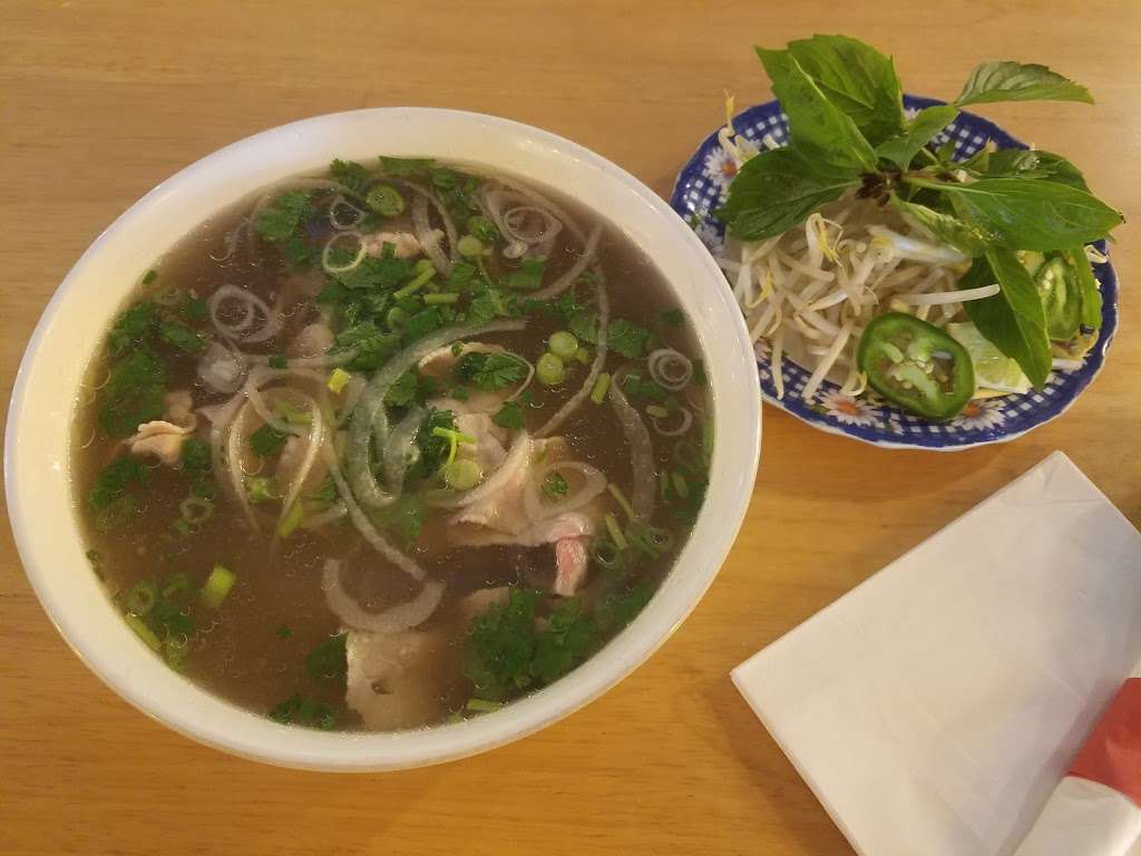 Pho Hot | 7442 Little River Turnpike, Annandale, VA 22003 | Phone: (703) 333-5955