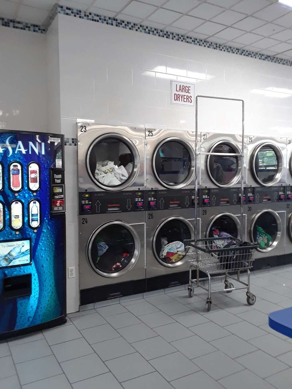 Chens Family Laundromat | 164 W 1st St, Mt Vernon, NY 10550, USA | Phone: (914) 663-8590