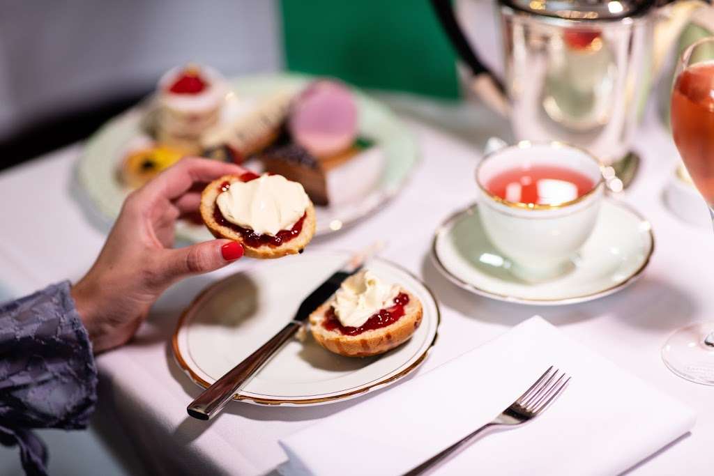 Afternoon Tea at Royal Albert Hall | Verdi Restaurant, Royal Albert Hall, Kensington Gore, Kensington, London SW7 2AP, UK | Phone: 020 7589 8212