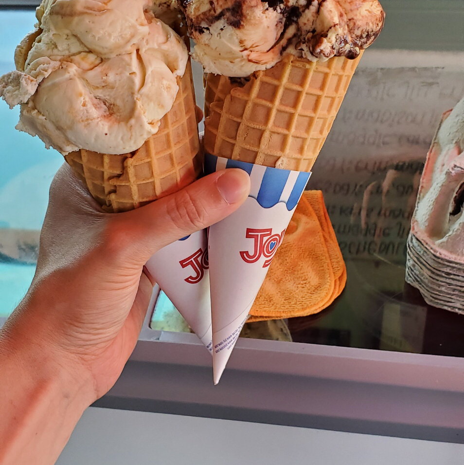 Tom & Jimmys | 337 Winthrop St, Taunton, MA 02780, USA | Phone: (508) 802-0513