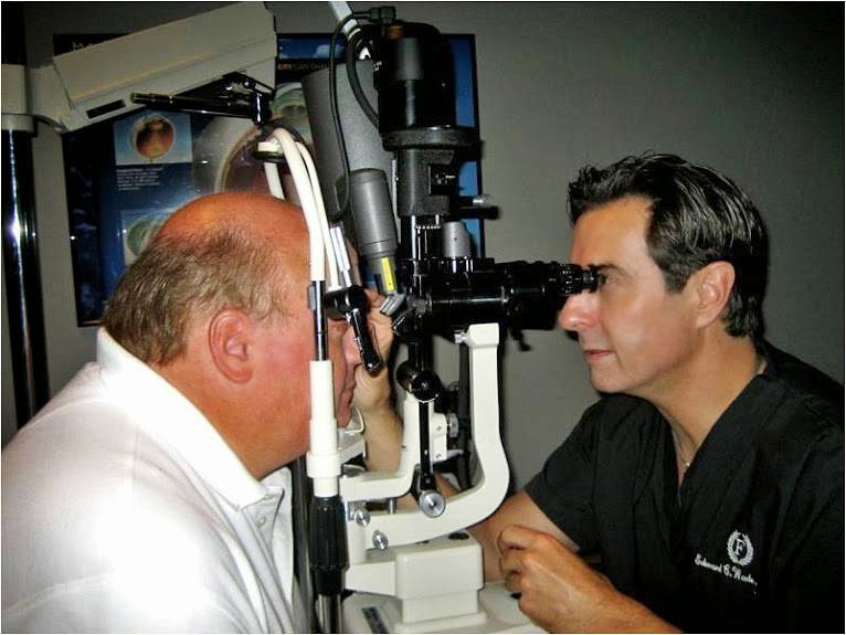 Eye Center of Texas | 455 E Medical Center Blvd #110, Webster, TX 77598, USA | Phone: (281) 332-1397