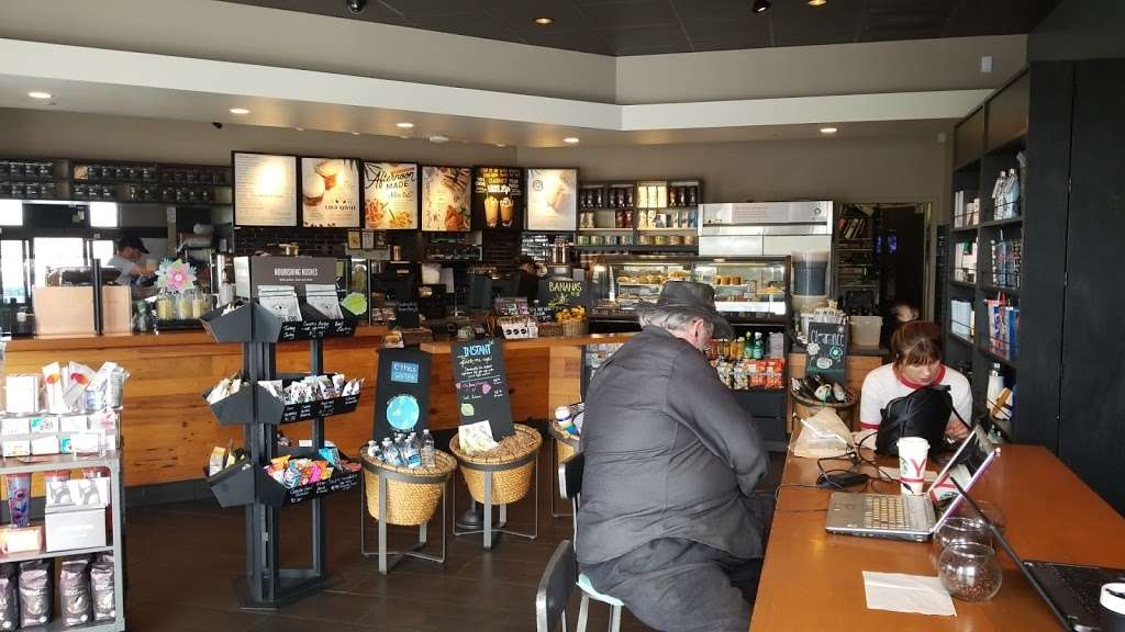 Starbucks | 26925 Sierra Hwy, Santa Clarita, CA 91321, USA | Phone: (661) 251-0167