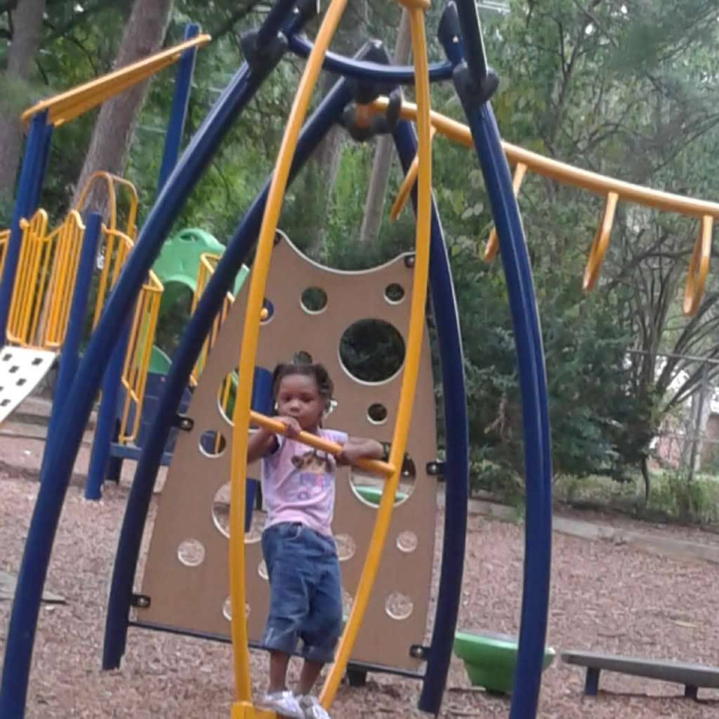 Enderly Park in 1501 Enderly Rd, Charlotte, NC 28208, USA