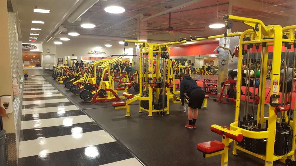 Village Mall | 200 Blair Mill Rd, Horsham, PA 19044, USA