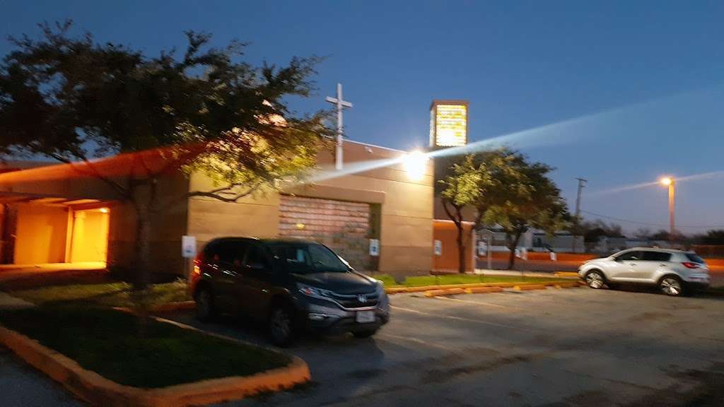 St Leonard Catholic Church | 8510 S Zarzamora St, San Antonio, TX 78224, USA | Phone: (210) 924-6000