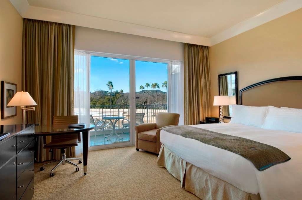 The Beverly Hilton | 9876 Wilshire Blvd, Beverly Hills, CA 90210, USA | Phone: (310) 274-7777