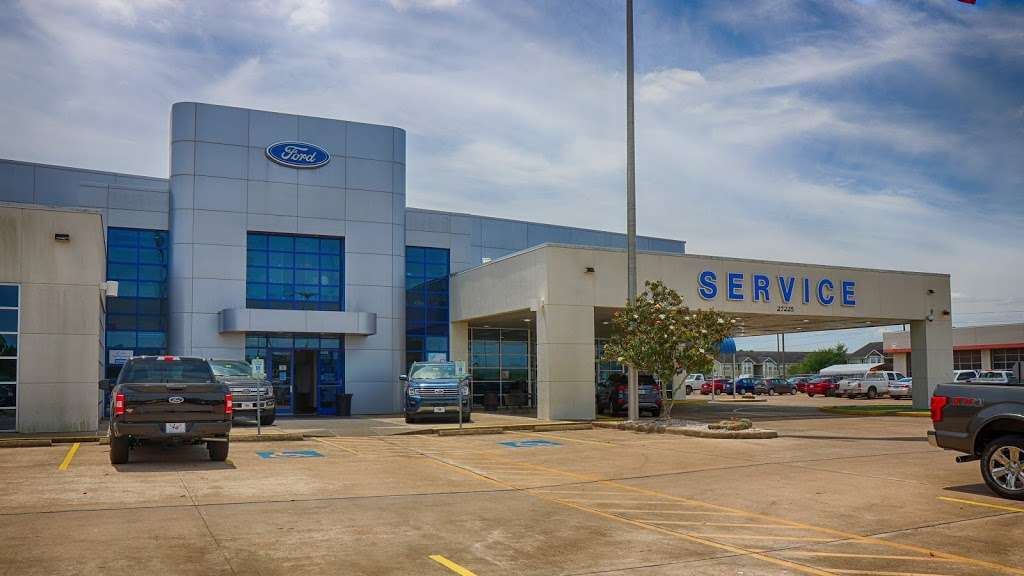 Legacy Ford | 27225 Southwest Fwy, Rosenberg, TX 77471 | Phone: (800) 373-4156