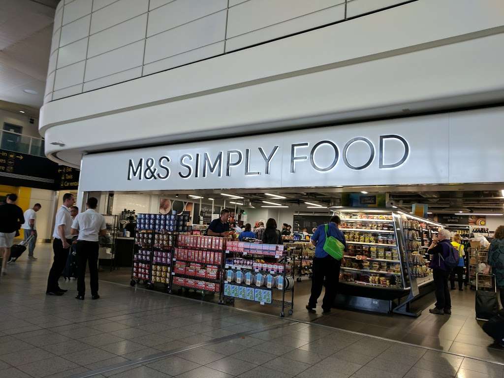 M&S Gatwick South Airport Simply Food | Perimeter Rd E 2 Floor South Terminal, Arrivals Hall, Redhill, Horley, Gatwick RH6 0NP, UK | Phone: 01293 568558