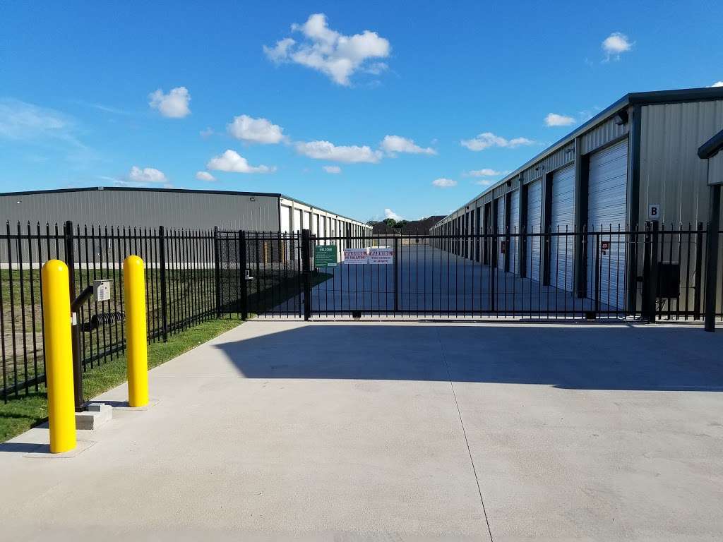 LockTite Storage Pearland | 4000 Bailey Ave, Manvel, TX 77578, USA | Phone: (832) 481-6159