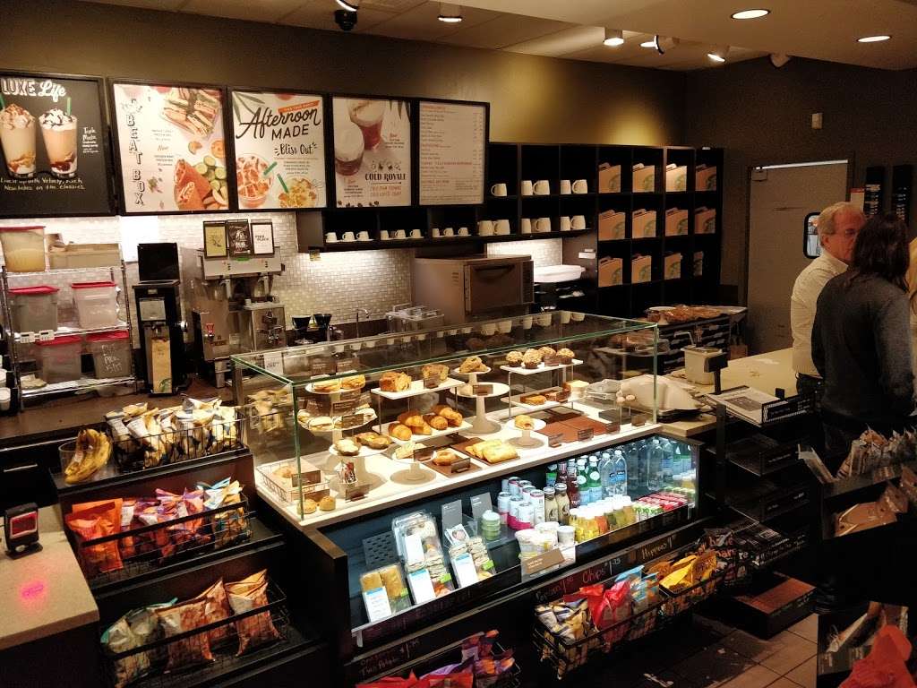 Starbucks | 1048 Maple Ave, Lisle, IL 60532, USA | Phone: (630) 737-0239