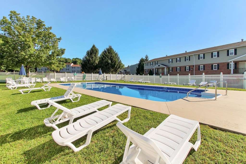 Cool Creek Manor Apartments | 37 Travis Cir # F, Wrightsville, PA 17368, USA | Phone: (717) 252-2596