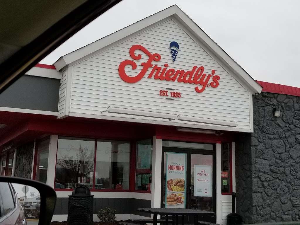 Friendlys | 423 Loucks Rd, York, PA 17404, USA | Phone: (717) 843-2381