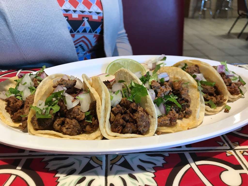 Que Paisa Restaraunt | 8115 Pearblossom Hwy, Littlerock, CA 93543, USA | Phone: (661) 944-9553