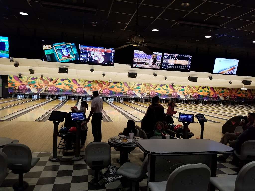 Sea N Air Lanes | Rogers Rd, Coronado, CA 92118, USA | Phone: (619) 545-7240