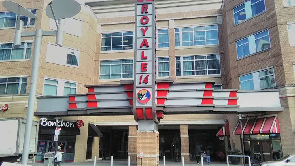 Regal Cinemas Hyattsville Royale 14 | 6505 America Blvd, Hyattsville, MD 20782 | Phone: (844) 462-7342