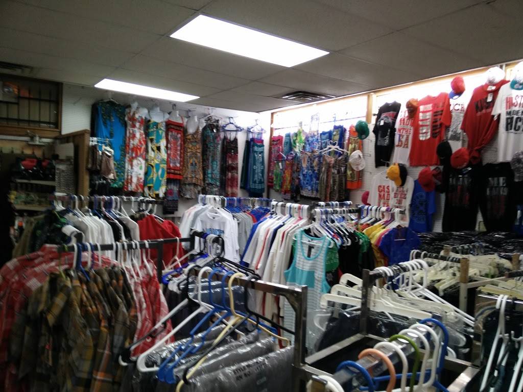 Mars Mart | 1802 E 13th St N #600, Wichita, KS 67214 | Phone: (316) 264-3740