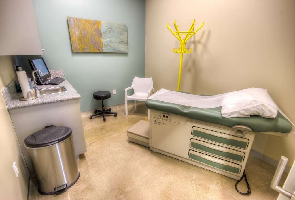 The Doctors Office | 24355 Lyons Ave #130, Santa Clarita, CA 91321, USA | Phone: (661) 255-9355