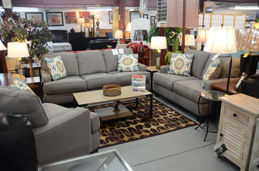 Longs Landing Furniture | 5167 East State Route 46, Bloomington, IN 47401, USA | Phone: (812) 332-5888