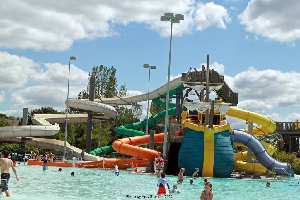 Cascade Bay Water Park | 1360 Civic Center Dr, Eagan, MN 55122 | Phone: (651) 675-5577