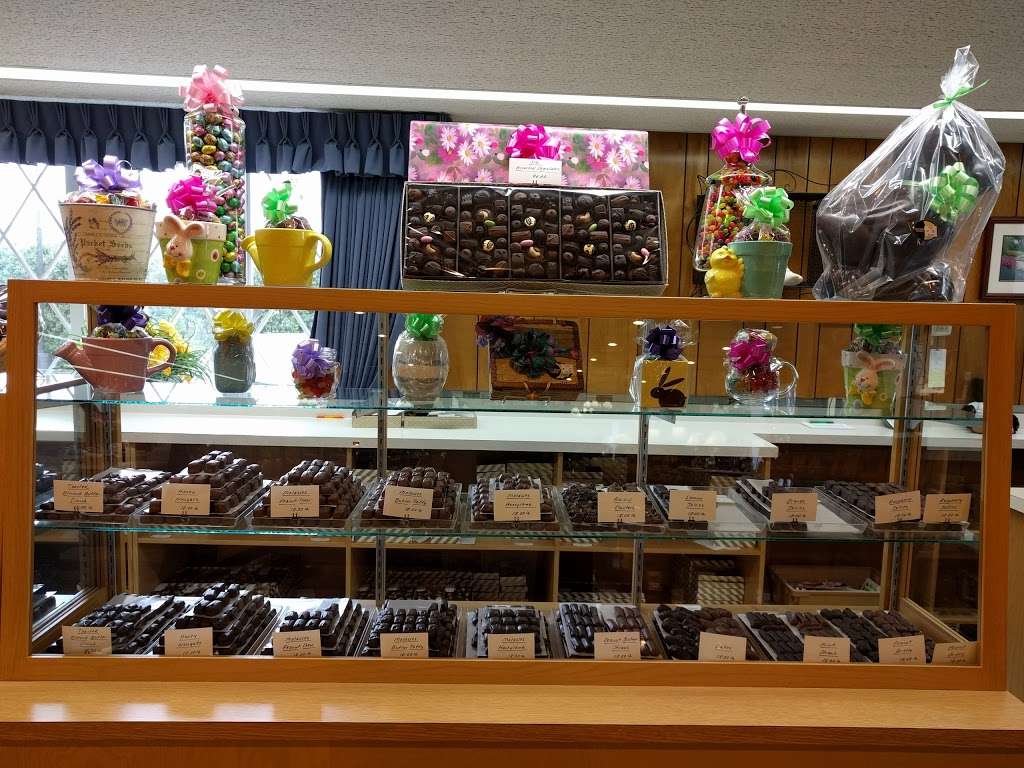 Josh Early Candies | 3620 Nazareth Bethlehem Pike, Bethlehem, PA 18020 | Phone: (610) 865-0580