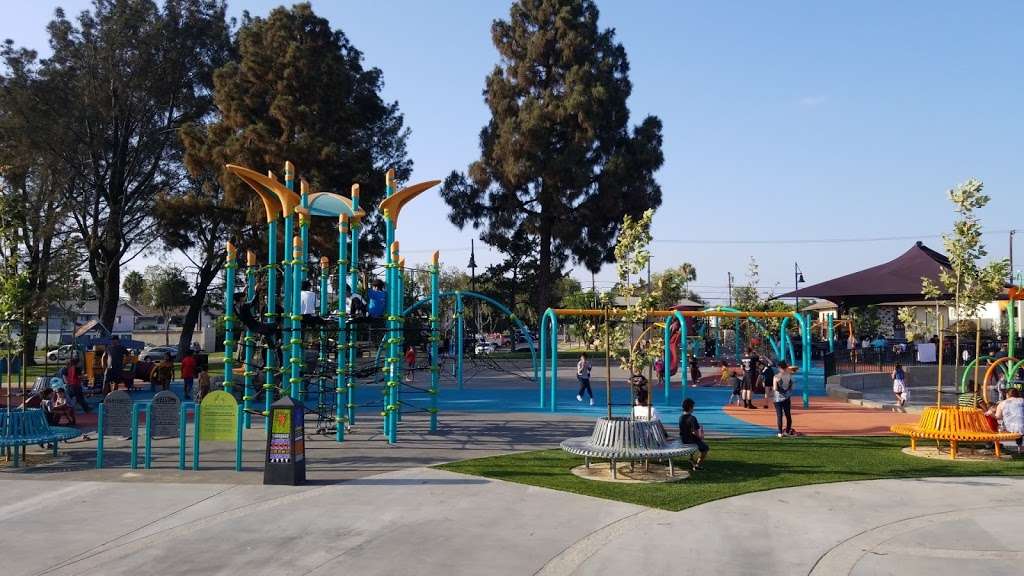 Ponderosa Park Water Play Zone | Un Named Rd, Anaheim, CA 92802