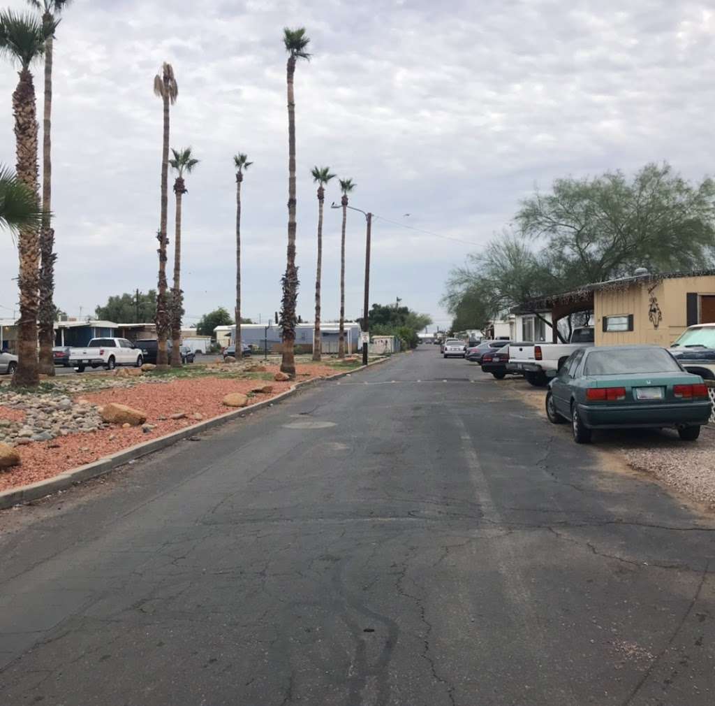 Sierra Vista Mobile Home Park | 22036 N Black Canyon Hwy, Phoenix, AZ 85027 | Phone: (623) 582-1479