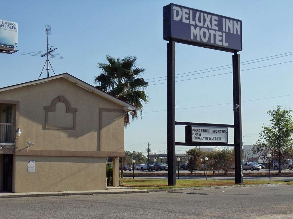 Deluxe Inn Motel | 8505 North Fwy, Houston, TX 77037, USA | Phone: (281) 447-3437