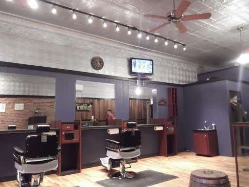 Mikes Classic Barber Shop | 1195 Chestnut St, Newton, MA 02464 | Phone: (617) 795-1530