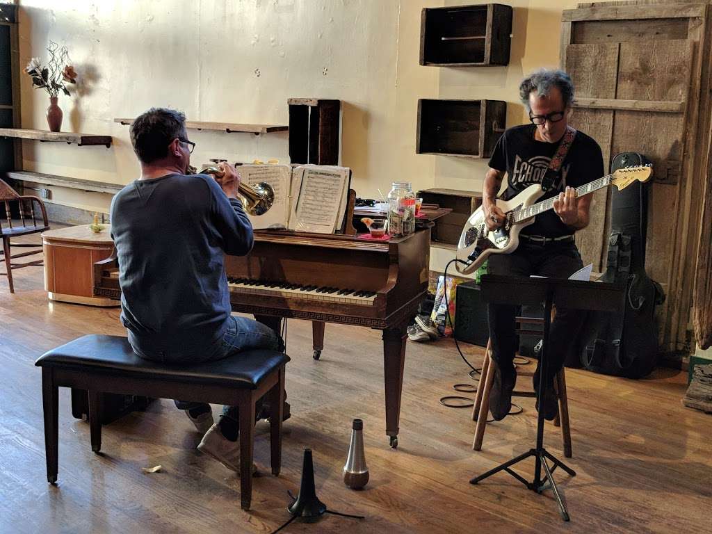 Amados | 998 Valencia St, San Francisco, CA 94110, USA | Phone: (415) 872-9110