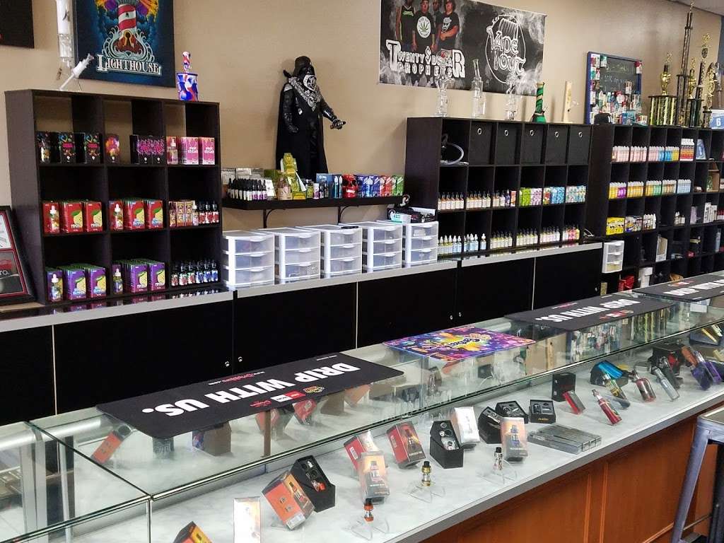 Vape Out | 21065 Bear Valley Rd ste 3, Apple Valley, CA 92308, USA | Phone: (760) 247-4434