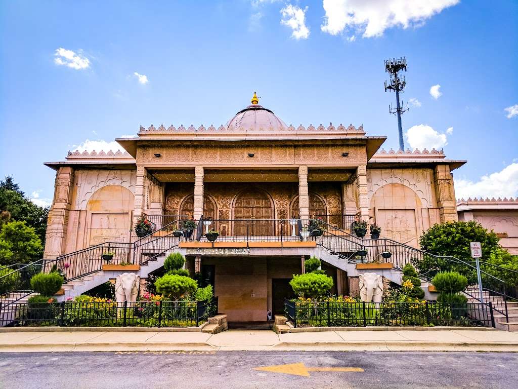 Shree Swaminarayan Hindu Temple ISSO | 21W710 W Irving Park Rd, Itasca, IL 60143 | Phone: (630) 225-7400