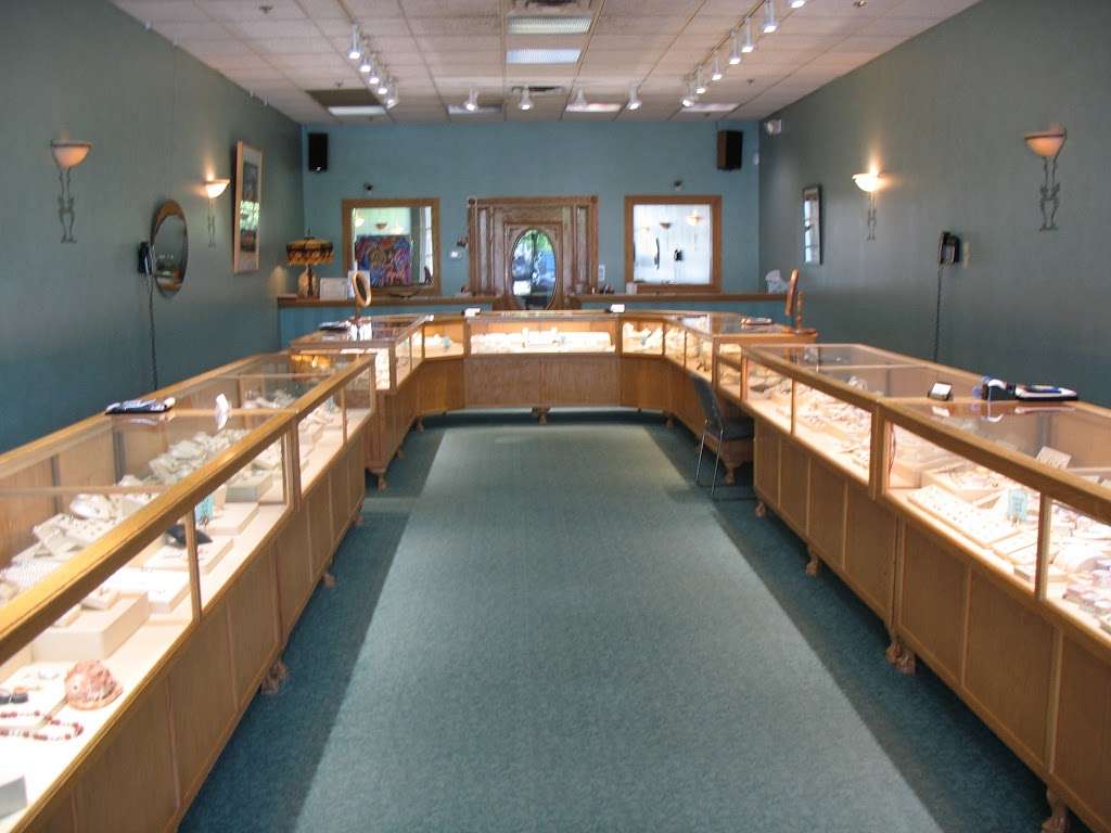 Gayle ONeill Fine Jewelry | 775 Main St S, Southbury, CT 06488, USA | Phone: (203) 264-0600