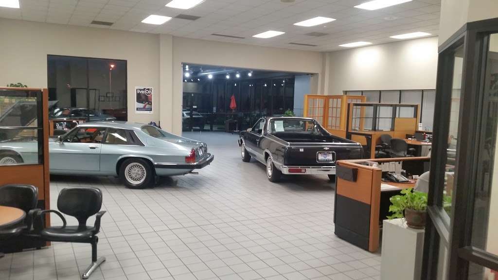 UNIVERSAL AUTO PLAZA | 1500 NW S Outer Rd, Blue Springs, MO 64015, USA | Phone: (816) 472-1565