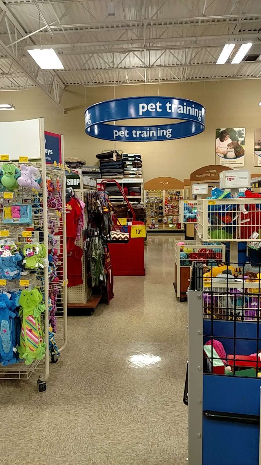 PetSmart | 2475 E Baseline Rd, Phoenix, AZ 85042, USA | Phone: (602) 232-1090