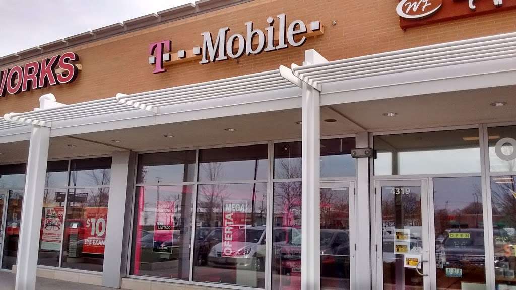 T-Mobile | 4317 S Pulaski Rd, Chicago, IL 60632, USA | Phone: (773) 254-4200