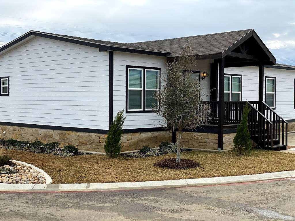 Valley Wood Mobile Home community | 7 Brown St, Irving, TX 75061, USA | Phone: (214) 854-6519